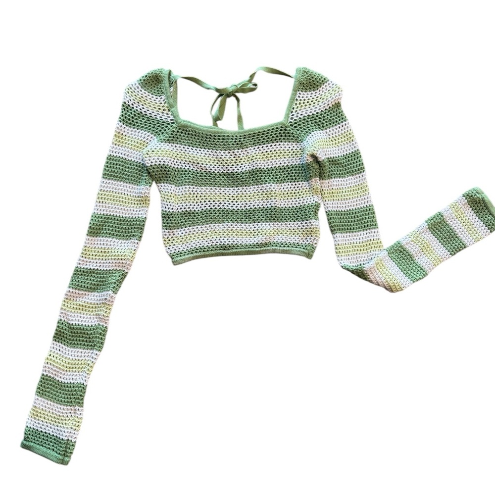 H&M green crocheted cropped long sleeve